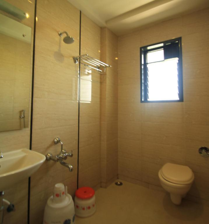 Hotel Sai Smaran เชอร์ดี ห้อง รูปภาพ