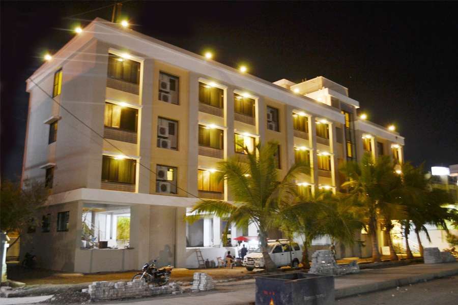 Hotel Sai Smaran เชอร์ดี ภายนอก รูปภาพ