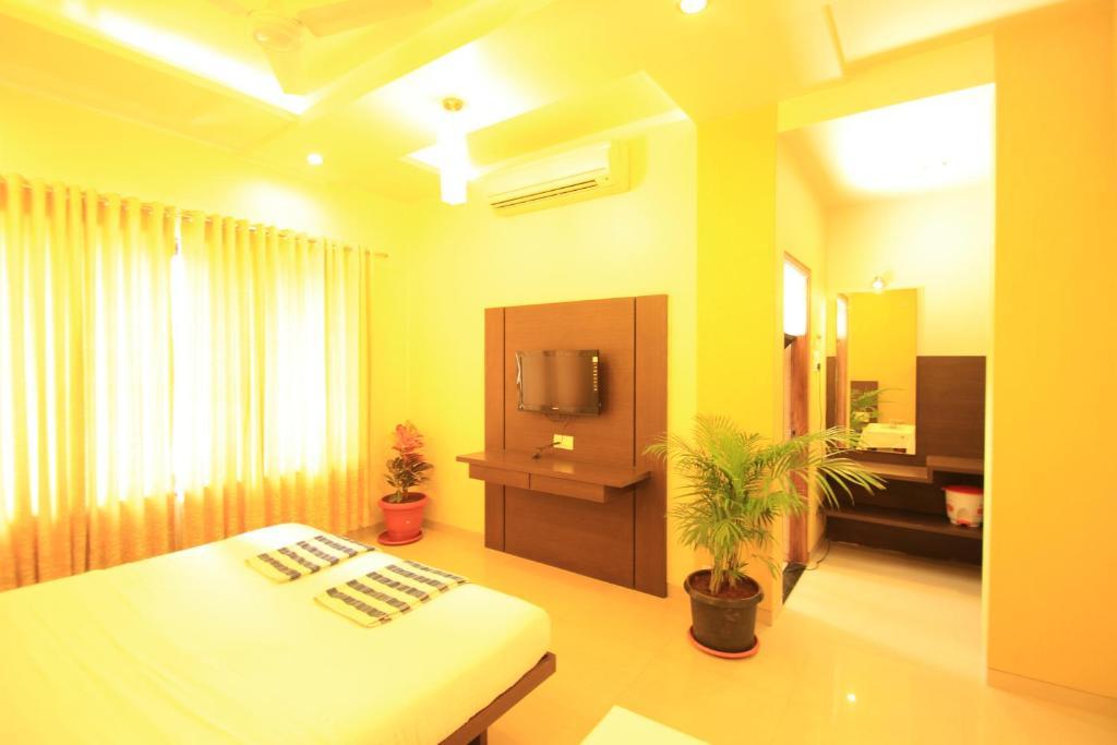 Hotel Sai Smaran เชอร์ดี ภายนอก รูปภาพ